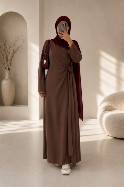Robe Lona – Élégance Intemporelle